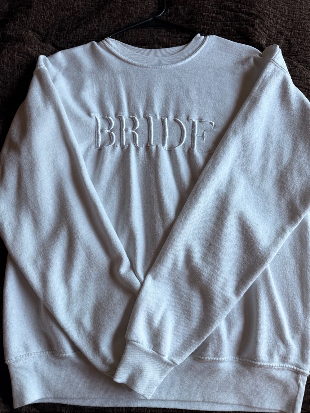 White "BRIDE" Embroidered Crewneck Sweatshirt - Women